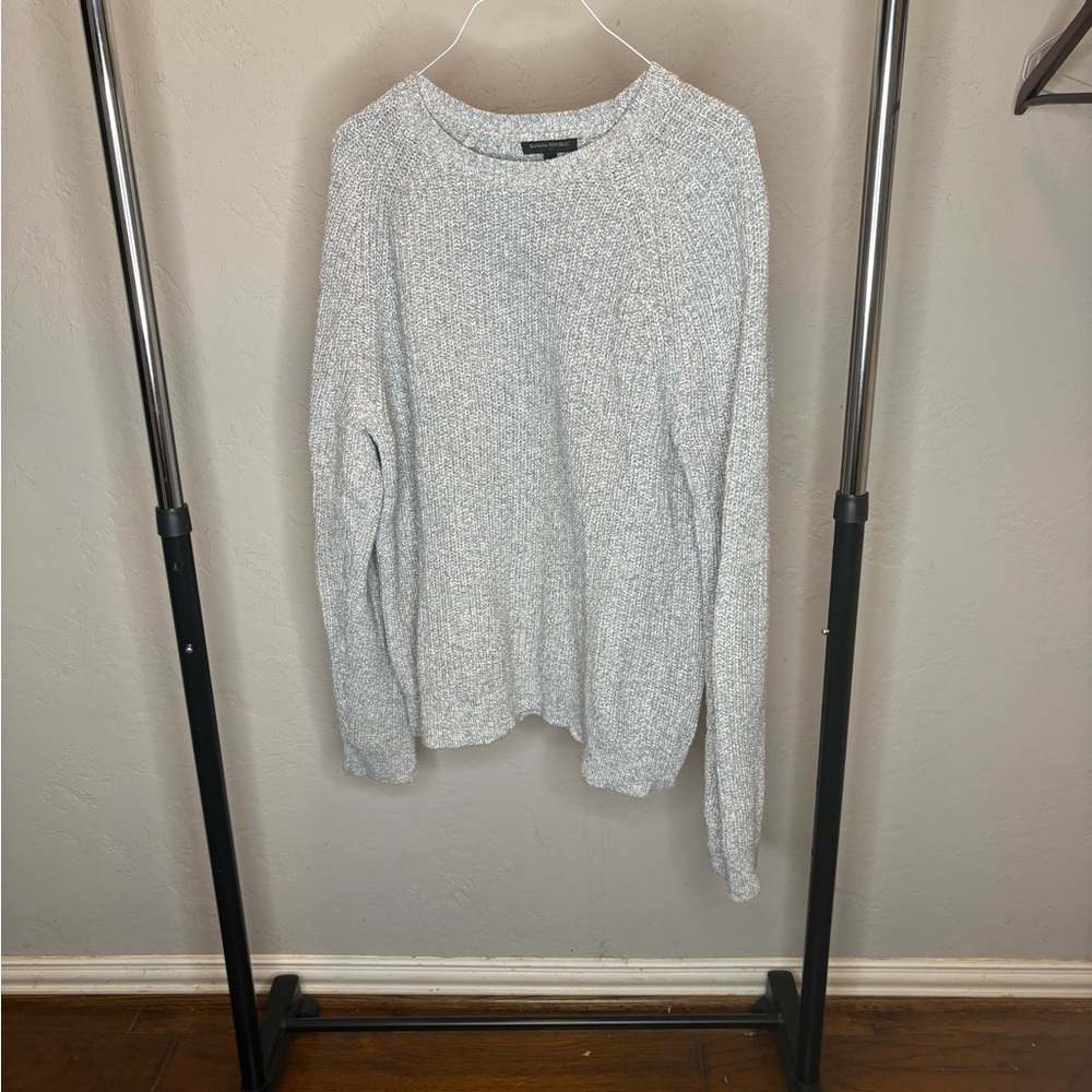 Banana Republic Light Gray Knit Pullover